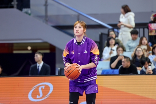 公司学子陆雅琪成为广西首位跻身中国女子篮球联赛全明星球员！